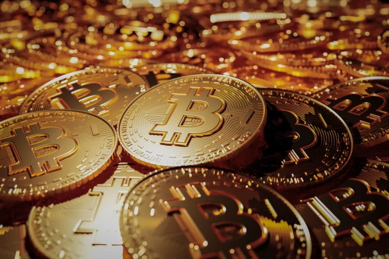 چرا هولدرهای بیت‌ کوین حتی با 11 میلیارد دلار سود هنوز نمی‌فروشند؟