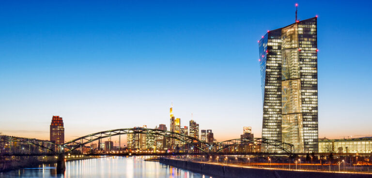 تهدید ۳۰۰ میلیارد دلاری استیبل‌کوین: دریچه پنهان انتقال بحران مالی آمریکا به اروپا